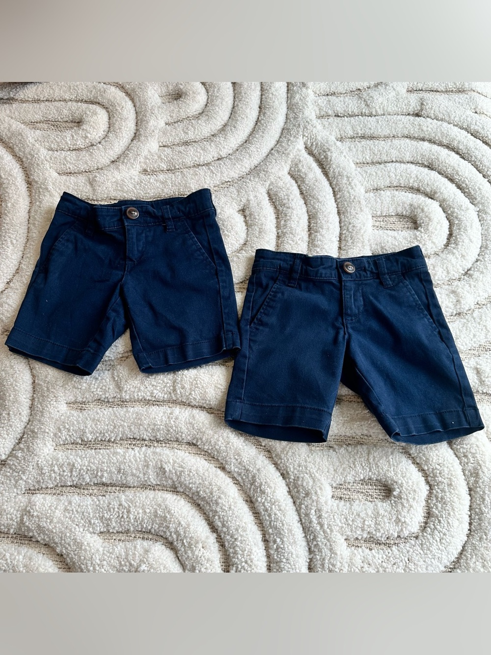 Boys Old Navy Blue Navy  Shorts - 2 Pairs | Size 6 Slim